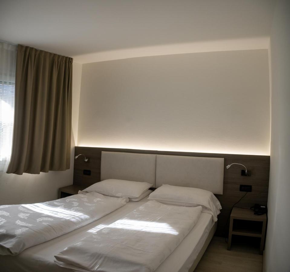 Hotel Garni Villa Fontana Тренто Екстериор снимка