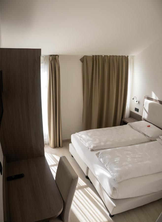 Hotel Garni Villa Fontana Тренто Екстериор снимка