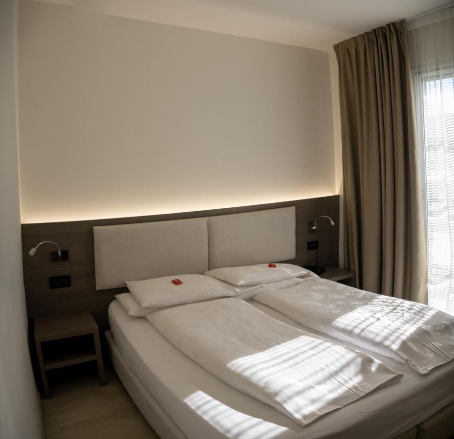 Hotel Garni Villa Fontana Тренто Екстериор снимка