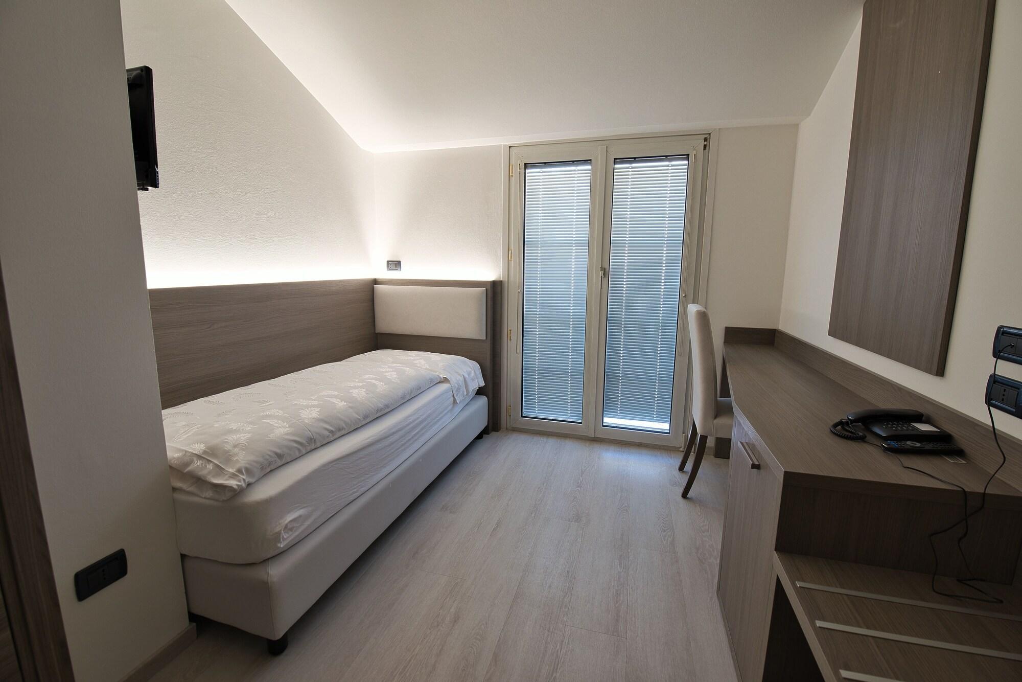 Hotel Garni Villa Fontana Тренто Екстериор снимка