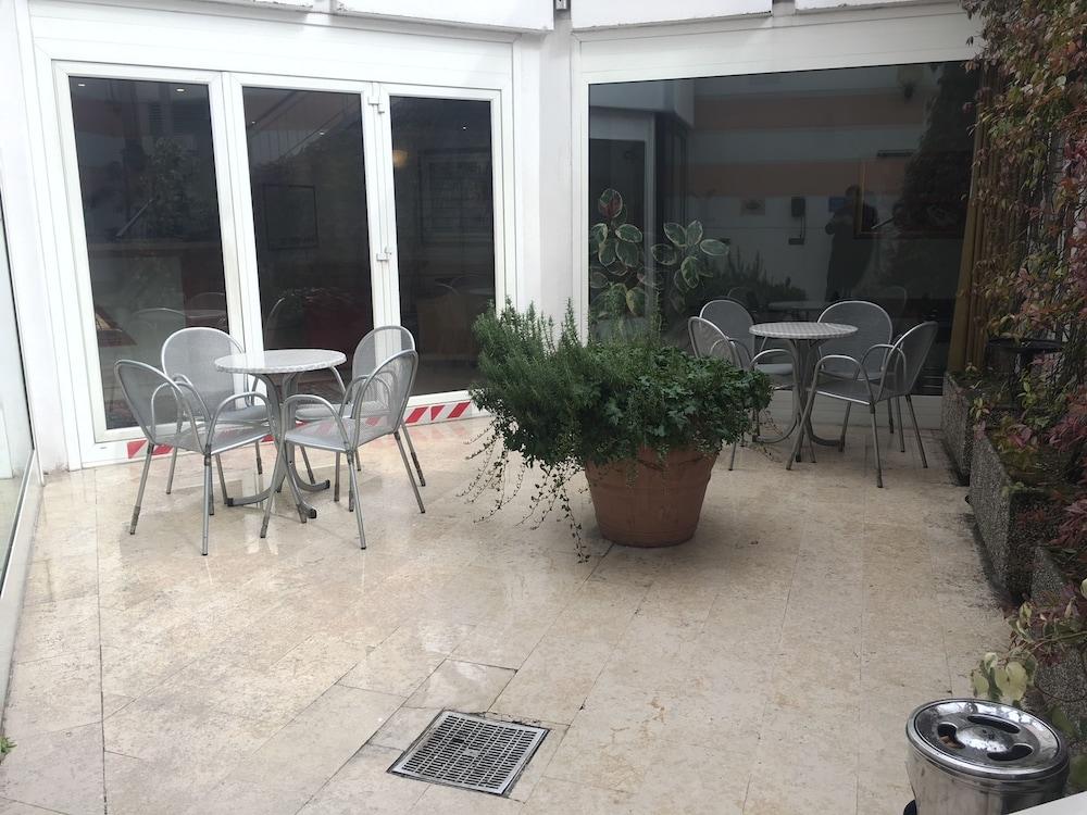 Hotel Garni Villa Fontana Тренто Екстериор снимка