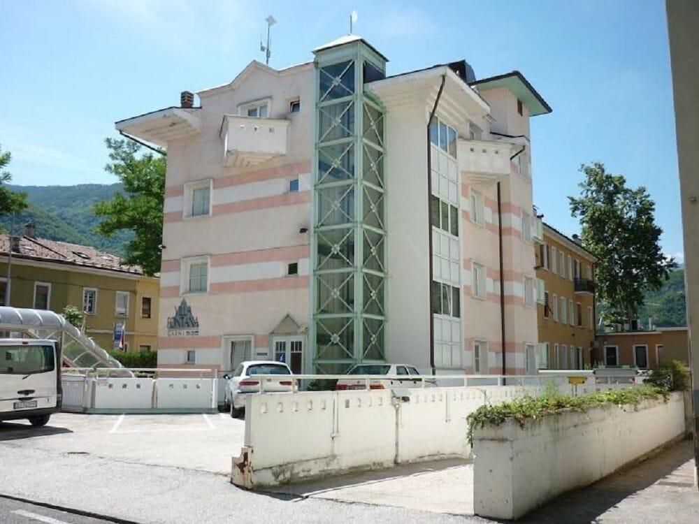 Hotel Garni Villa Fontana Тренто Екстериор снимка